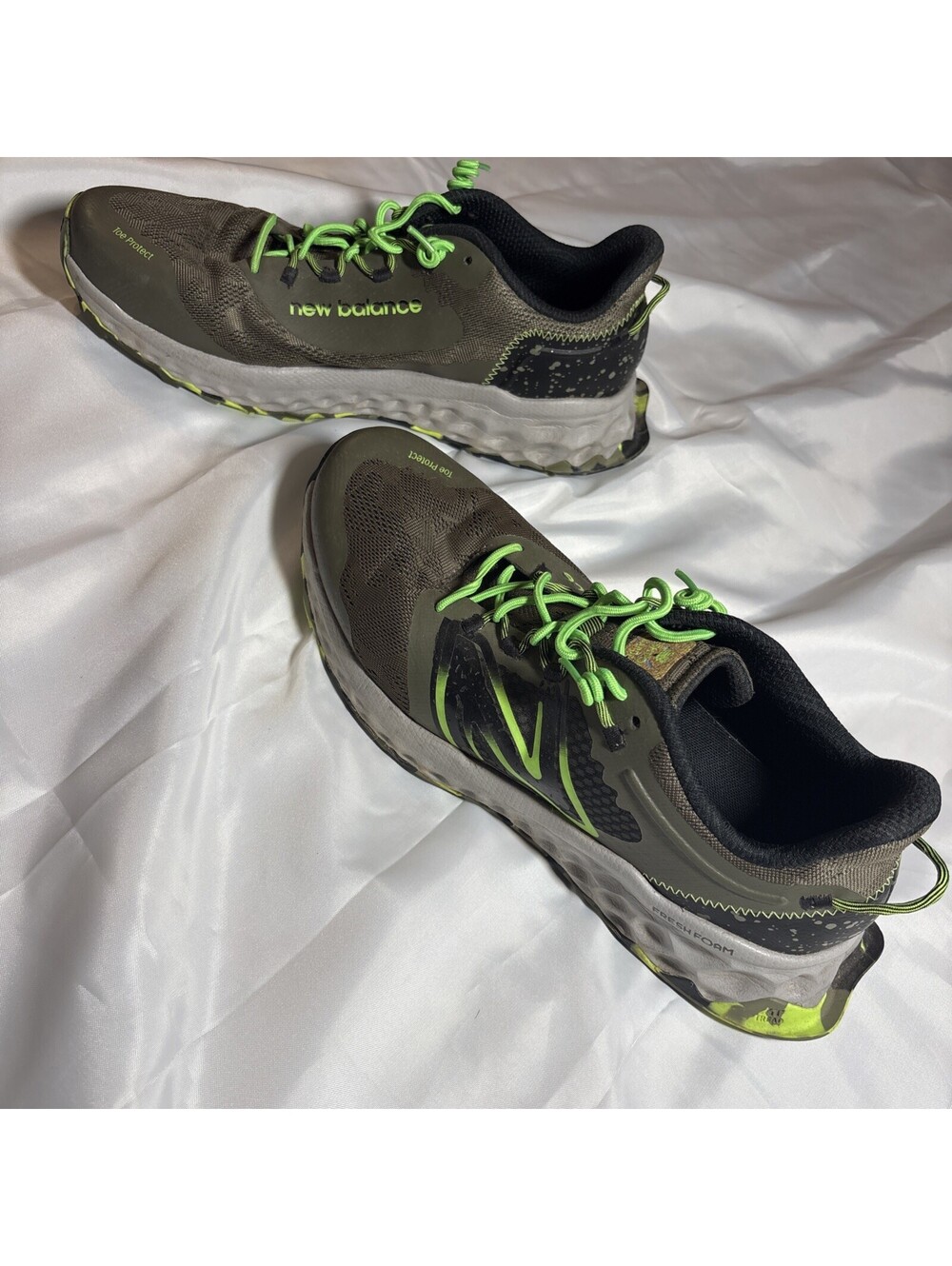 New Balance Fresh Foam Mens 9.5 - Green With Toe Protect